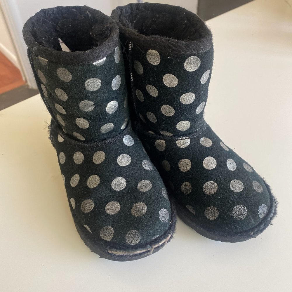 Girls black silver polka dotted UGG boots Size 10